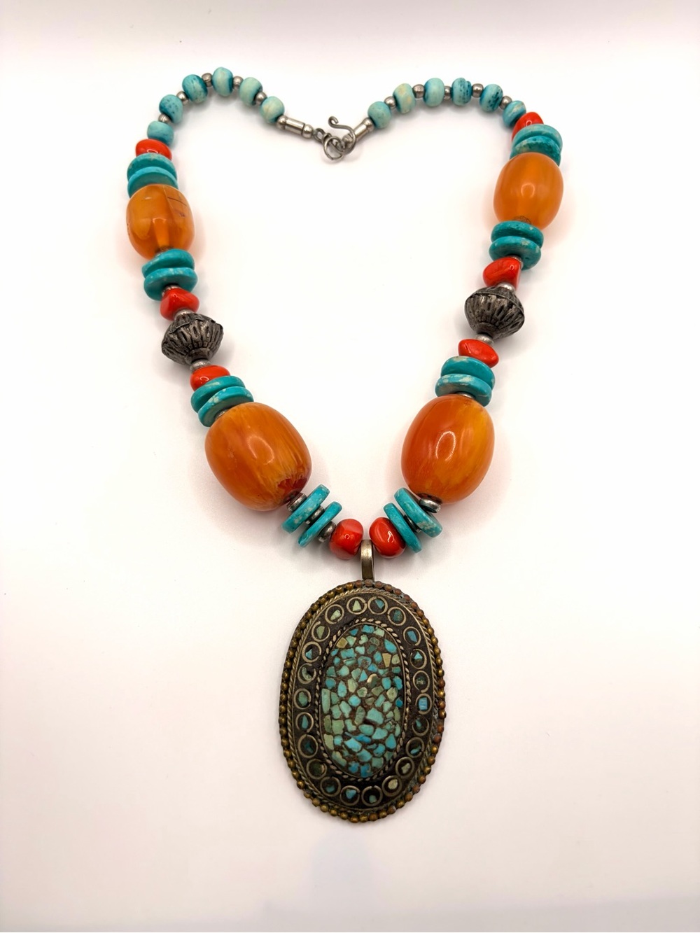 TIBETAN STYLE NECKLACE